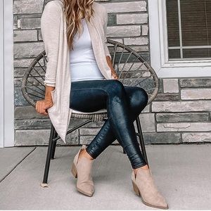 Spanx Women's Leggings Liquid Black Faux Leather size Medium